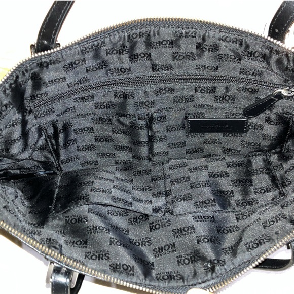 MICHAEL KORS BLACK JET SET TRAVEL SIGNATURE MD TOTE WOMENS HANDBAG PURSE - Picture 14 of 16